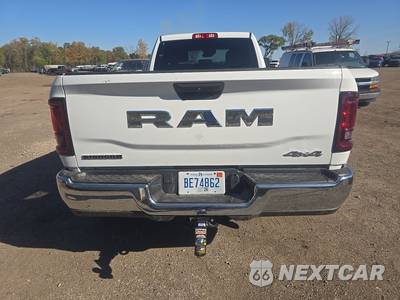 2026 Ram 3500 Big Horn Crew Cab Long Bed - zdjęcie 5 z 17 - miniatura