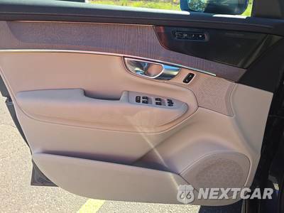 2026 Volvo XC90 B6 Ultra 7-Passenger - zdjęcie 9 z 23 - miniatura