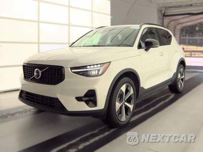2026 Volvo XC40 B5 Plus - zdjęcie 1 z 25 - miniatura