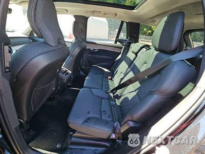 2026 Volvo XC90 B6 Plus 7-Passenger - zdjęcie 13 z 31 - miniatura