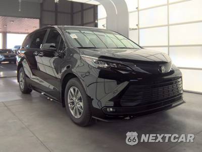 2026 Toyota Sienna XLE 8-Passenger 120.5" WB - zdjęcie 4 z 27 - miniatura