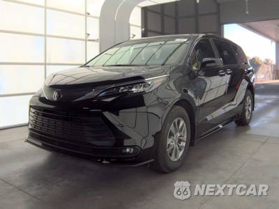 2026 Toyota Sienna XLE 8-Passenger 120.5" WB