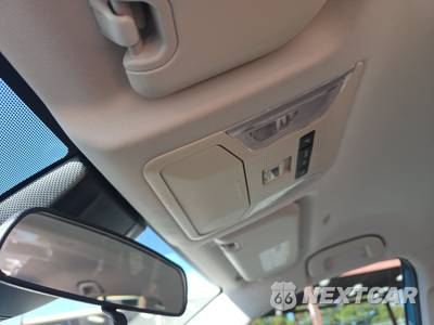 2025 Toyota RAV4 LE - zdjęcie 18 z 22 - miniatura