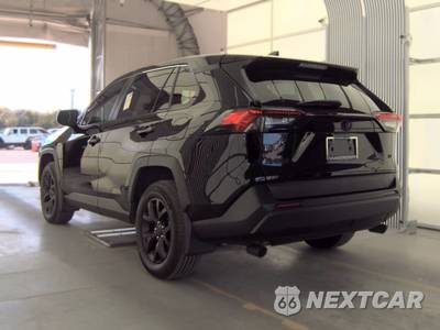 2025 Toyota RAV4 LE - zdjęcie 6 z 22 - miniatura