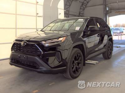 2025 Toyota RAV4 LE - zdjęcie 1 z 22 - miniatura