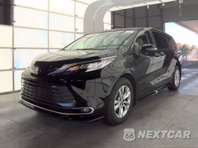 2026 Toyota Sienna Limited 7-Passenger 120.5" WB