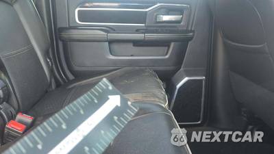 2020 Ram 2500 Laramie Extended Crew Cab Medium Bed - zdjęcie 31 z 56 - miniatura