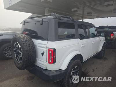2023 Ford Bronco Outer Banks - zdjęcie 4 z 17 - miniatura