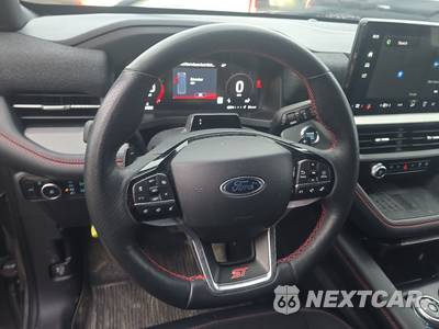 2025 Ford Explorer ST - zdjęcie 10 z 20 - miniatura