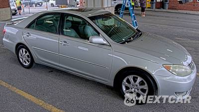2005 Toyota Camry XLE - zdjęcie 3 z 17 - miniatura