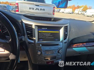 2011 Subaru Outback 3.6R Limited w/Power Moonroof & Navigation - zdjęcie 11 z 17 - miniatura