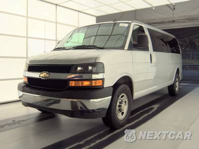 2023 Chevrolet Express 3500 Passenger Van LS 1LS 155.1" WB - zdjęcie 1 z 29 - miniatura