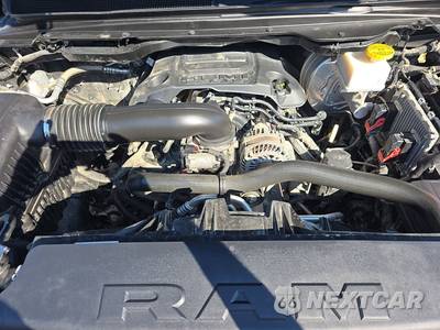 2020 Ram 1500 Big Horn Extended Cab Medium Bed - zdjęcie 15 z 35 - miniatura