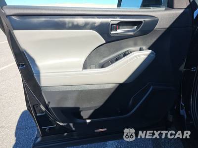 2023 Toyota Highlander XLE - zdjęcie 9 z 29 - miniatura