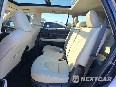 2024 Toyota Grand Highlander XLE - zdjęcie 13 z 30 - miniatura