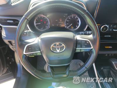 2023 Toyota Highlander XLE - zdjęcie 10 z 52 - miniatura