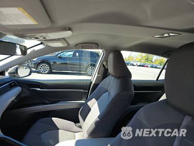 2023 Toyota Camry Hybrid LE - zdjęcie 17 z 36 - miniatura