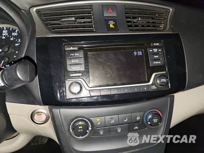 2016 Nissan Sentra SV - zdjęcie 11 z 39 - miniatura