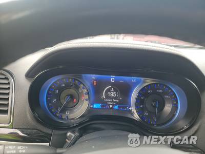 2020 Chrysler 300S - zdjęcie 12 z 34 - miniatura