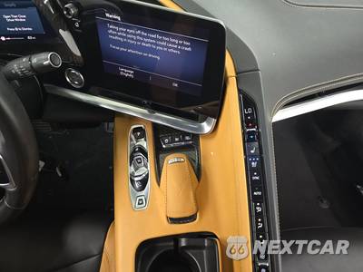2021 Chevrolet Corvette Stingray Coupe 2LT - zdjęcie 11 z 32 - miniatura