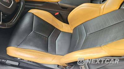 2021 Chevrolet Corvette Stingray Coupe 2LT - zdjęcie 23 z 32 - miniatura