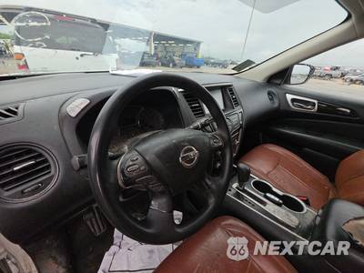 2019 Nissan Pathfinder S - zdjęcie 10 z 48 - miniatura