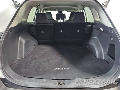 2023 Toyota RAV4 XLE - zdjęcie 16 z 28 - miniatura