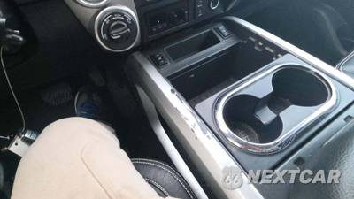 2017 Nissan TITAN PRO-4X Crew Cab Short Bed - zdjęcie 33 z 41 - miniatura