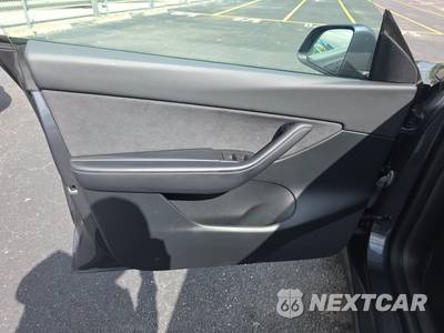 2022 Tesla Model Y Performance - zdjęcie 9 z 28 - miniatura