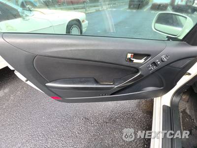 2011 Hyundai Genesis Coupe 2.0T - zdjęcie 9 z 55 - miniatura