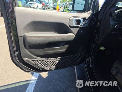 2023 Jeep Wrangler 4xe 4 Door Sahara High Altitude - zdjęcie 9 z 45 - miniatura