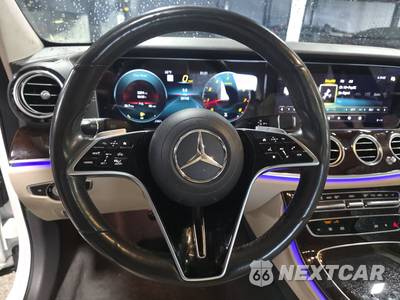 2022 Mercedes-Benz E 350 4MATIC Sedan - zdjęcie 10 z 25 - miniatura