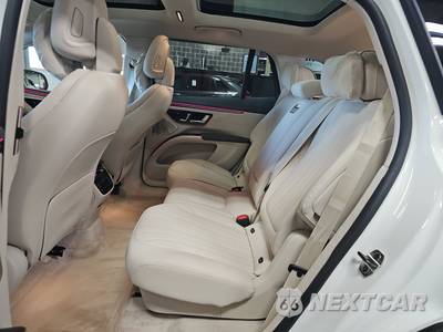 2023 Mercedes-Benz EQS 580 4MATIC SUV - zdjęcie 13 z 23 - miniatura