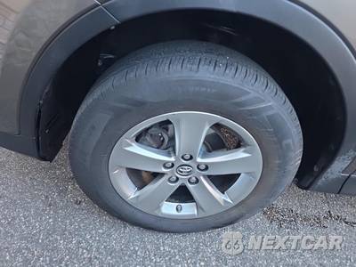 2015 Toyota RAV4 XLE - zdjęcie 8 z 23 - miniatura