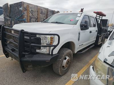 2019 Ford Super Duty F-350 Cab Chassis XL Crew Cab DRW