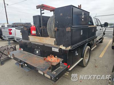 2019 Ford Super Duty F-350 Cab Chassis XL Crew Cab DRW - zdjęcie 4 z 31 - miniatura