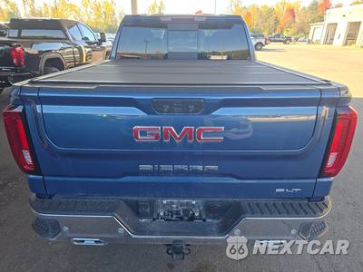 2024 GMC Sierra 1500 SLT Crew Cab Short Bed - zdjęcie 5 z 17 - miniatura