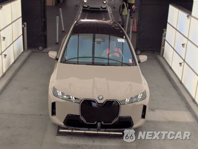 2026 BMW iX xDrive60 M SPORT LINE - zdjęcie 2 z 20 - miniatura