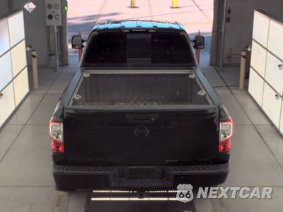 2019 Nissan TITAN XD SL Crew Cab Medium Bed - zdjęcie 5 z 28 - miniatura