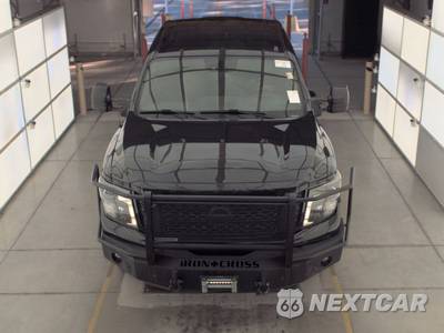 2019 Nissan TITAN XD SL Crew Cab Medium Bed - zdjęcie 2 z 28 - miniatura