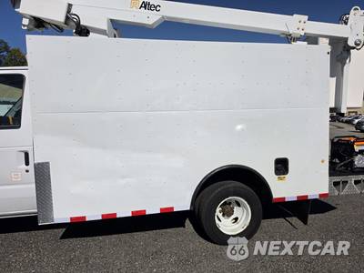 2019 Ford Super Duty E-350 Cutaway DRW - zdjęcie 46 z 109 - miniatura