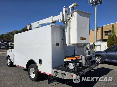 2019 Ford Super Duty E-350 Cutaway DRW - zdjęcie 49 z 109 - miniatura
