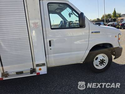 2019 Ford Super Duty E-350 Cutaway DRW - zdjęcie 58 z 109 - miniatura