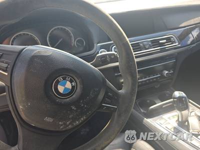 2011 BMW 7 Series Sedan 750Li - zdjęcie 11 z 32 - miniatura