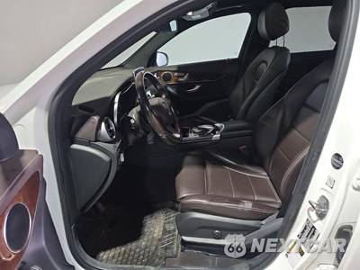 2016 Mercedes-Benz GLC 300 4MATIC - zdjęcie 13 z 27 - miniatura