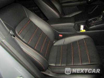 2025 Honda CR-V Hybrid Sport Touring - zdjęcie 14 z 21 - miniatura