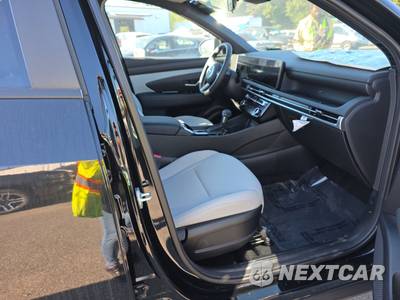 2025 Hyundai Santa Cruz SEL Activity Crew Cab Short Bed - zdjęcie 8 z 17 - miniatura