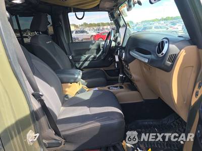 2015 Jeep Wrangler Unlimited Rubicon - zdjęcie 8 z 32 - miniatura