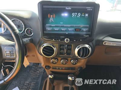 2015 Jeep Wrangler Unlimited Rubicon - zdjęcie 11 z 32 - miniatura