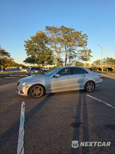 2013 Mercedes-Benz E 350 4MATIC Sedan - zdjęcie 2 z 12 - miniatura